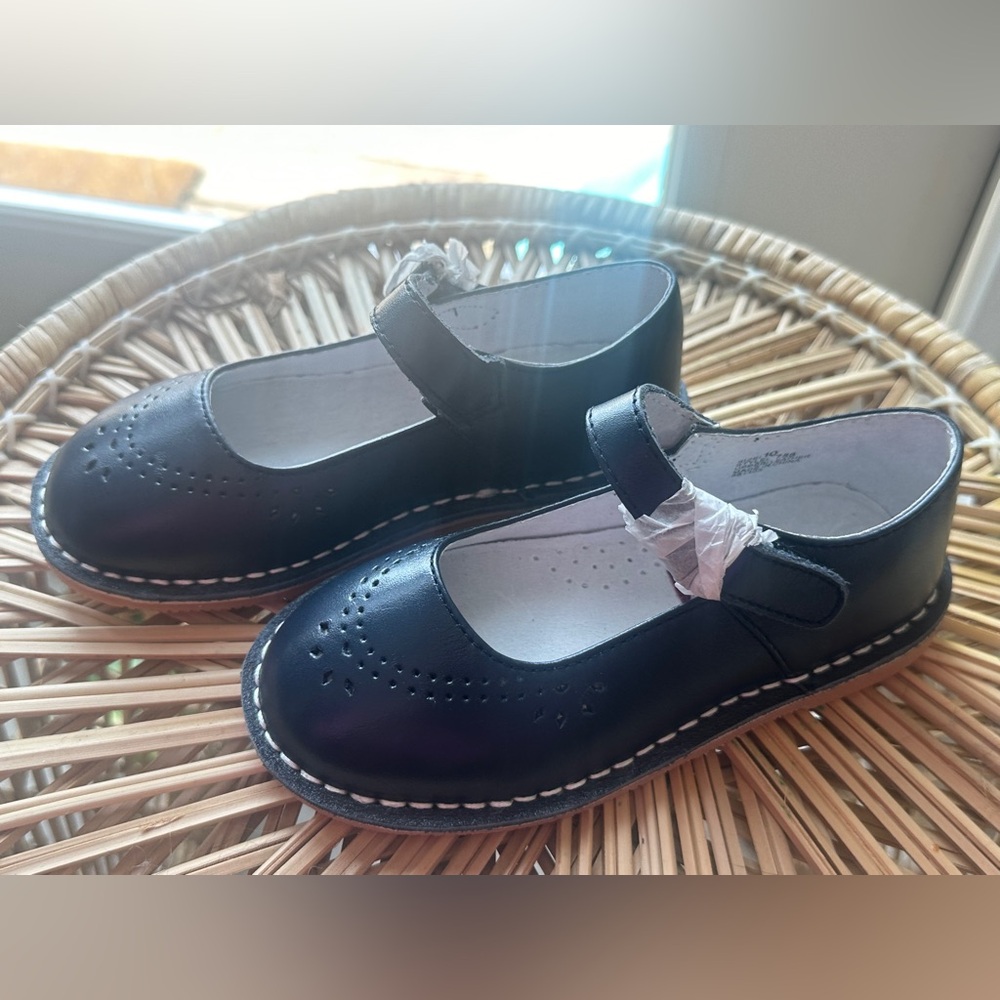 L’Amour Navy Mary Janes New